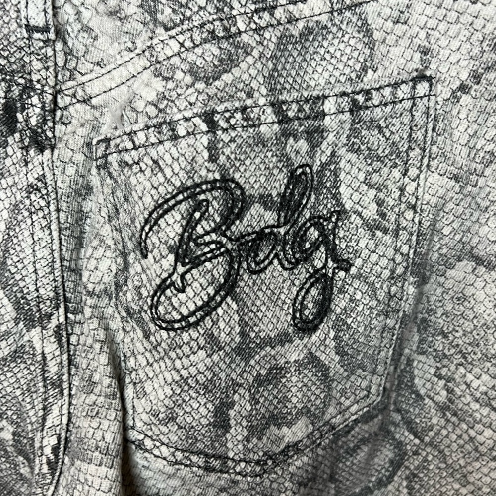 BDG Gray Snake Print Straight Leg Jeans - Picture 4 of 6